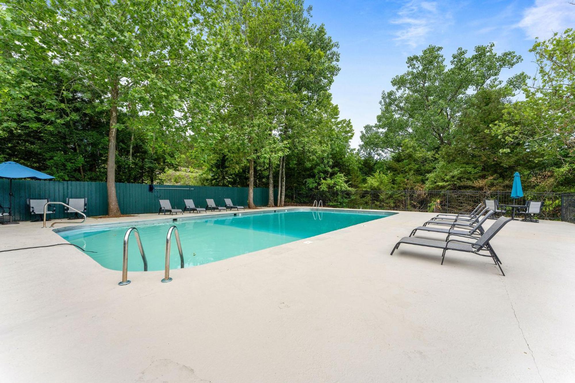 New Ozark Oasis Luxe Cabin Retreat With Hot Tub Hollister Esterno foto